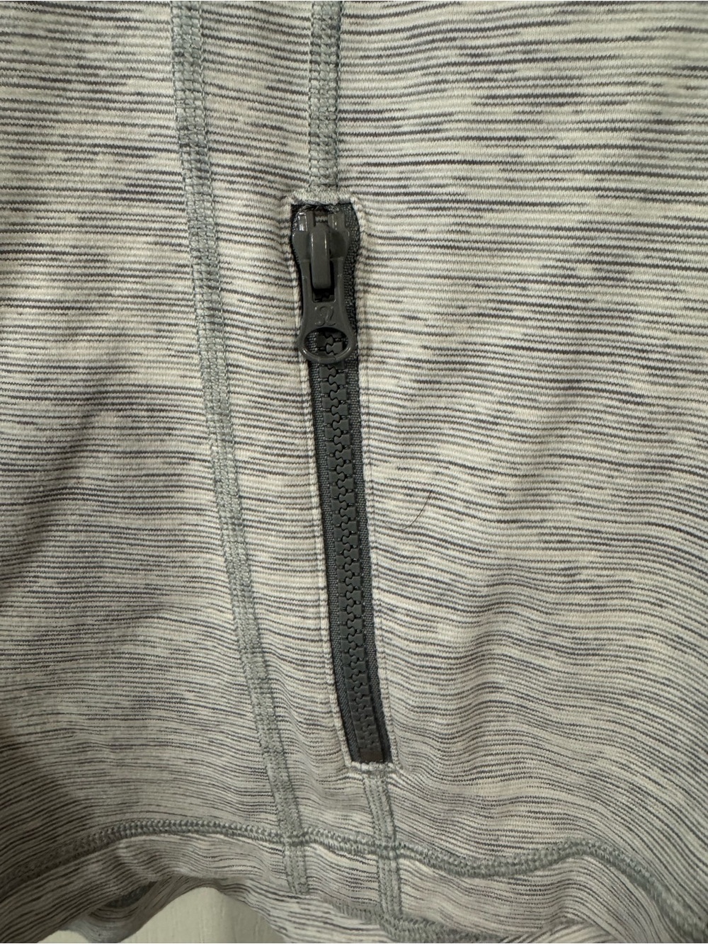 Lululemon Heathered Light Gray and White Define Jacket - Picture 4 of 16